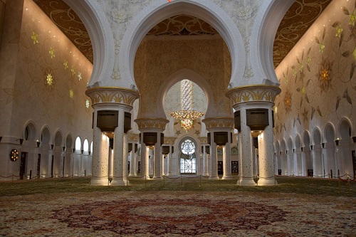 Dubai e la vicina Abu Dhabi - Journeydraft - Grand Mosque Abu Dhabi - Interno