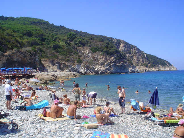 Isola d'Elba - mare, escursioni e buon cibo - Journeydraft - Spiaggia1