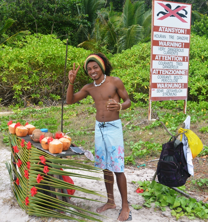 Seychelles: La Digue, le spiagge più belle - Journeydraft - AnseCocoDivietoBalneazione