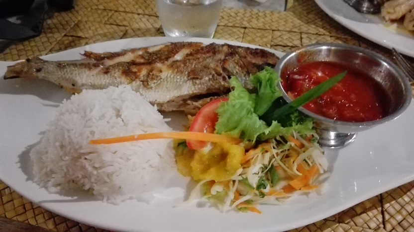 Mangiare alle Seychelles - Journeydraft - FishTrapRestaurantBar